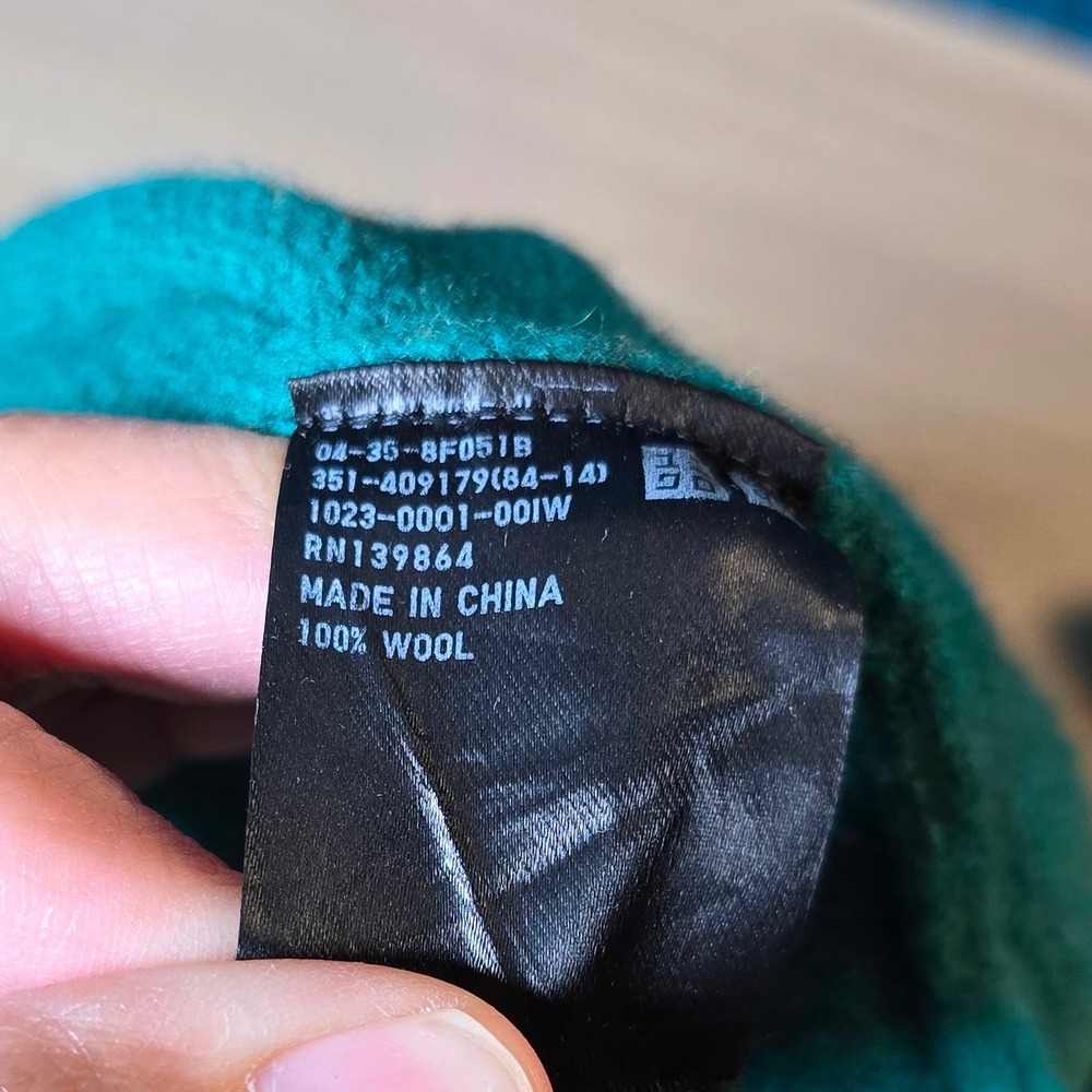 UNIQLO Women's 100% Wool Crewneck Sweater Size M Green Teal normcore minimalist - Picture 5 of 8